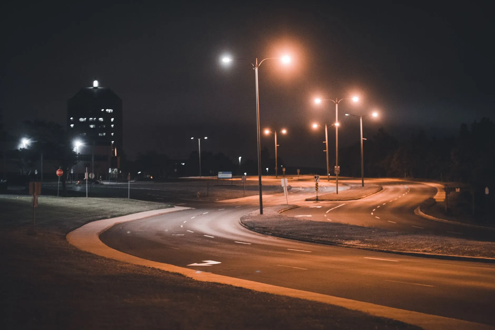 重庆道之源LED投光灯在市政道路工程中的应用优势正文配图 1
