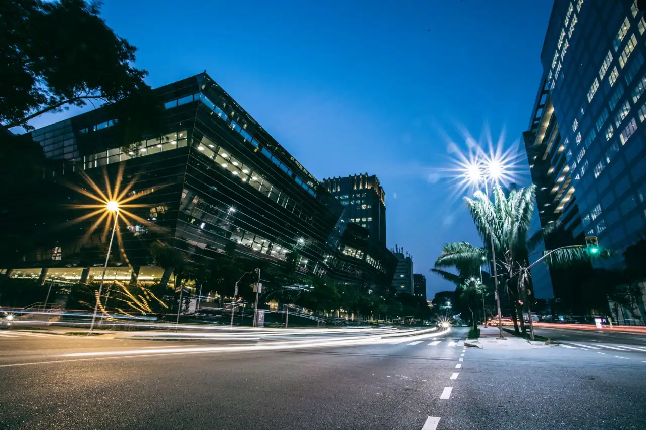 西南地区市政道路照明升级:LED路灯节能改造方案要点分析正文配图 1